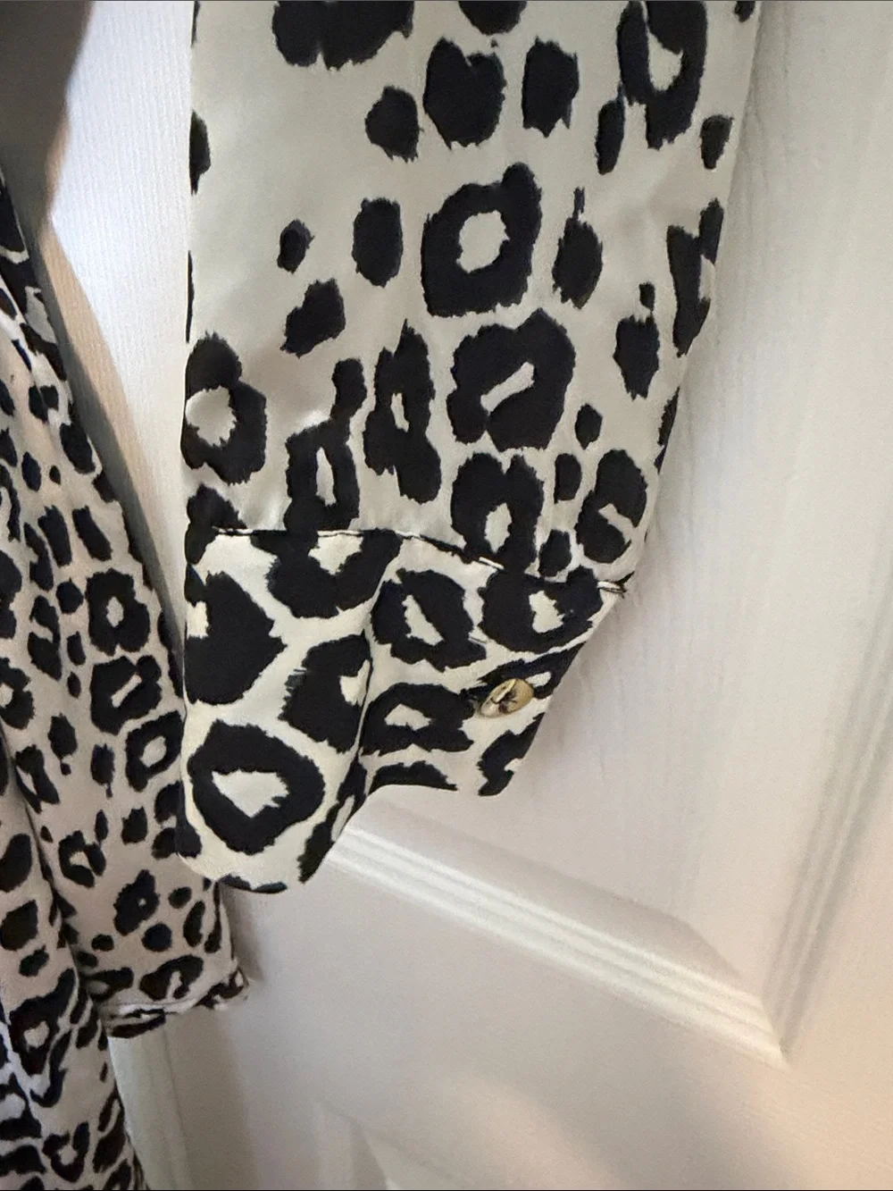 ZARA Black & White Leopard Tie-Front Button dress